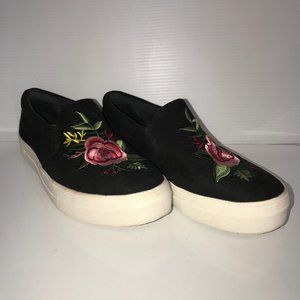 Big Buddha black sneakers with floral embroidery